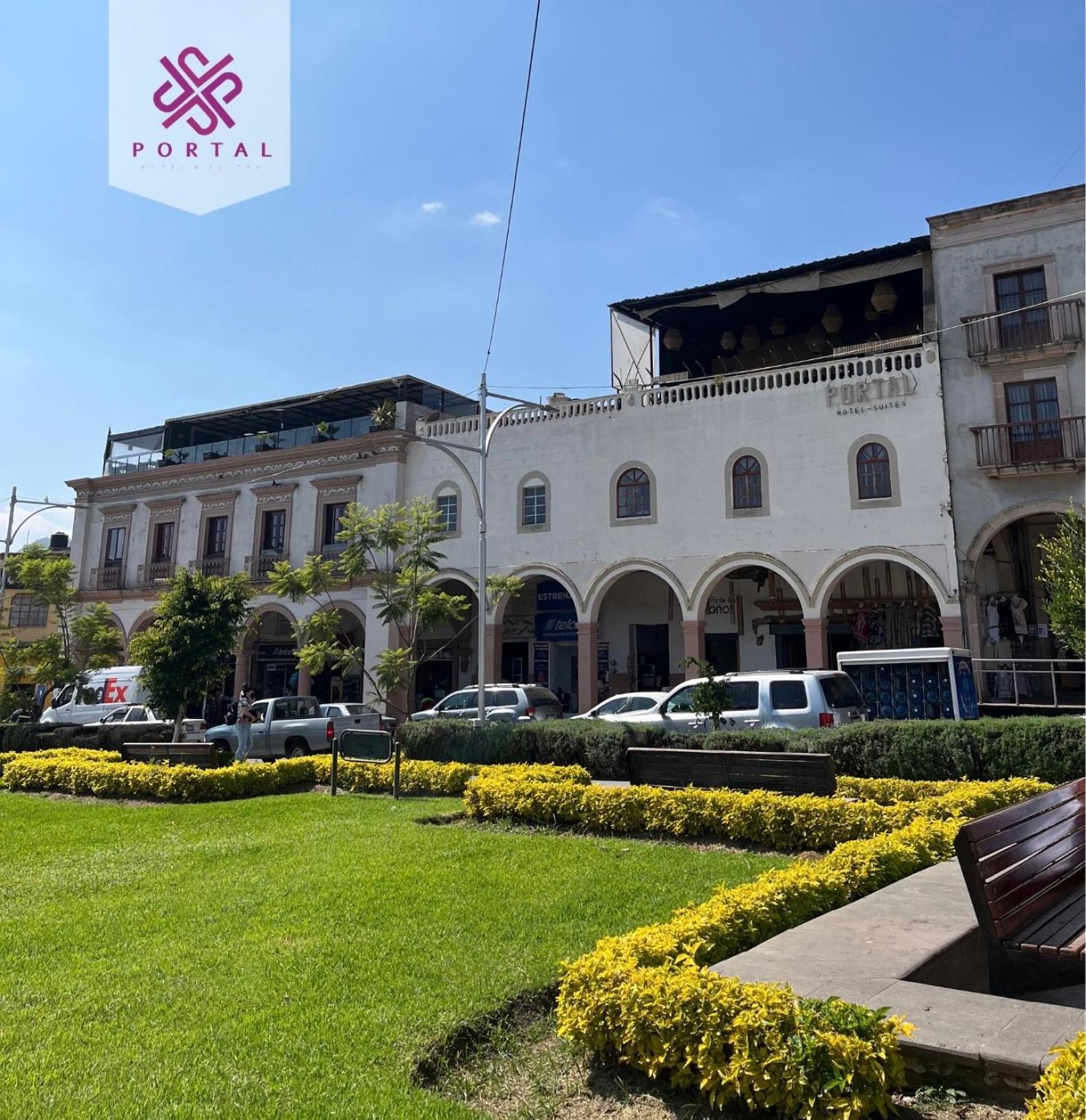 Hotel Portal & Suites Ciudad Hidalgo Esterno foto